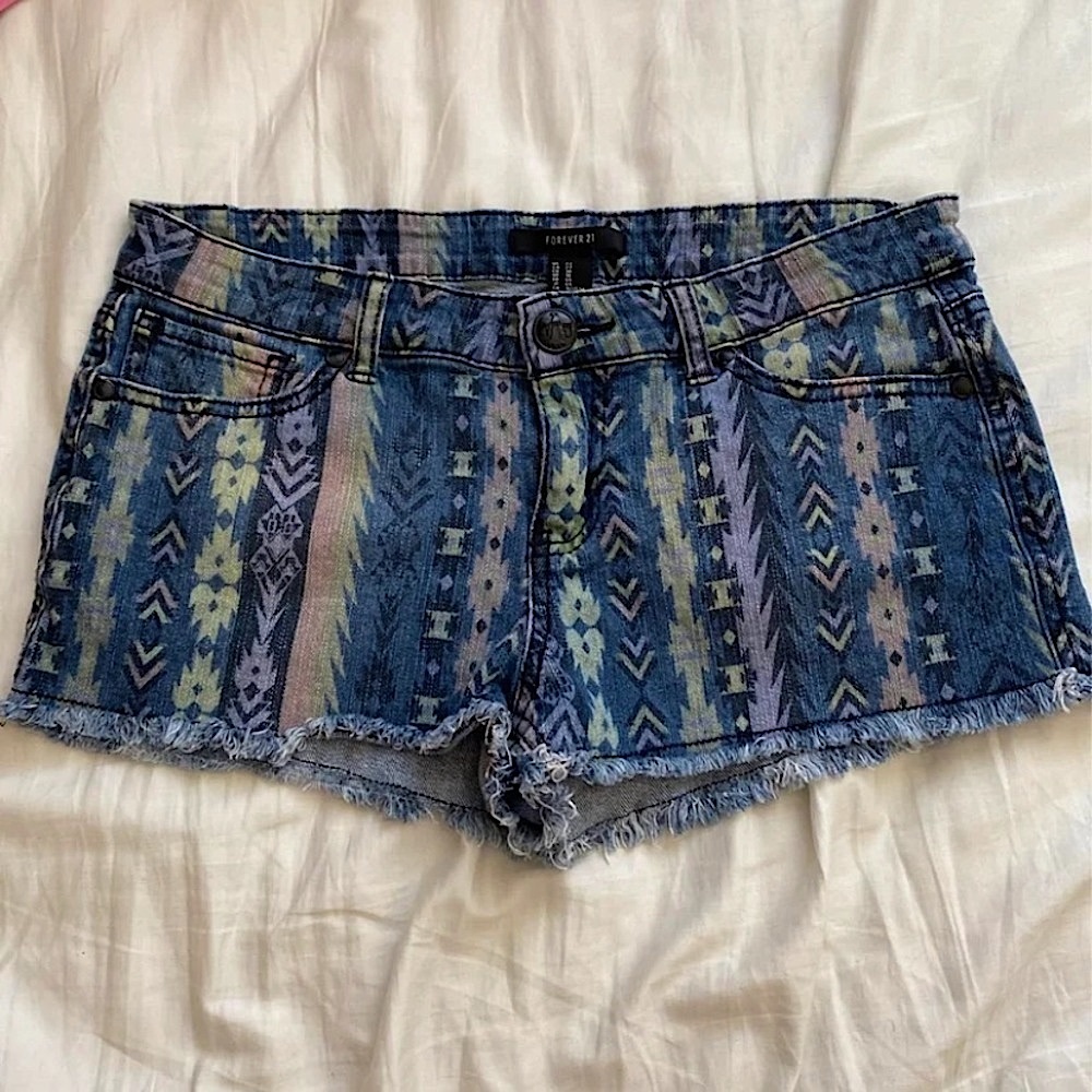 Forever 21 Tribal Aztec Print Denim Jean Shorts Size 27